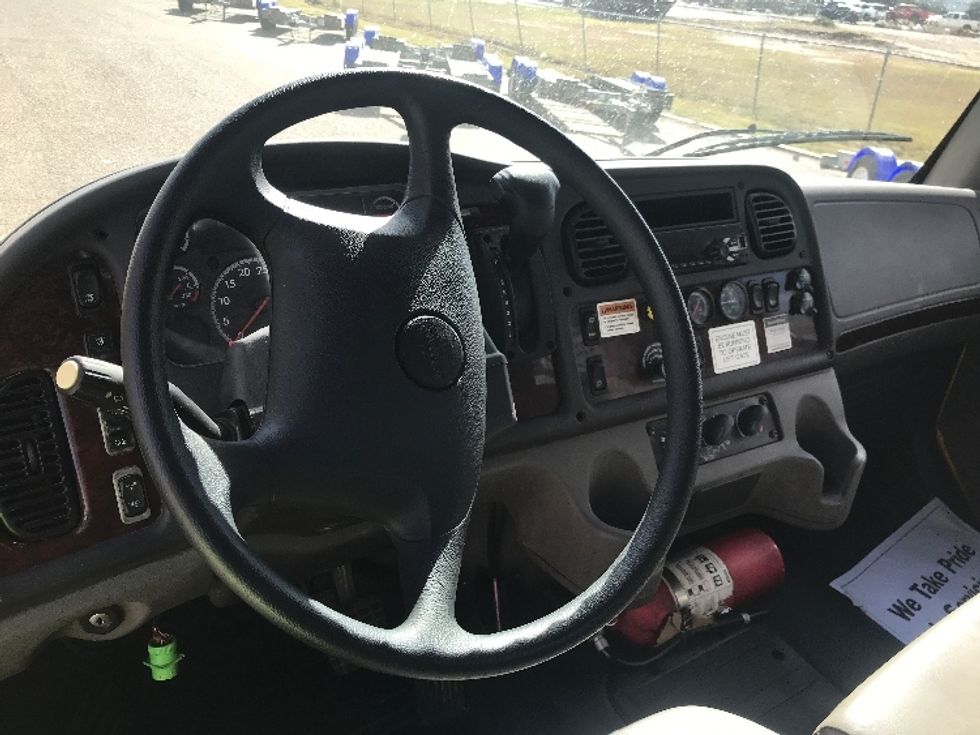 Flatbed Truck-Light and Medium Duty Trucks-Freightliner-2019-M2-Austin-TX-180,597\n\t\tmiles-$ 42,750 - Image 18