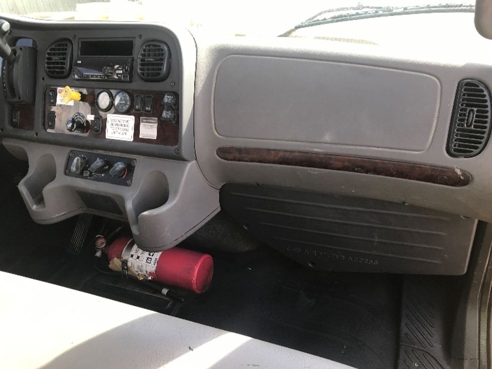 Flatbed Truck-Light and Medium Duty Trucks-Freightliner-2019-M2-Austin-TX-180,597\n\t\tmiles-$ 42,750 - Image 21
