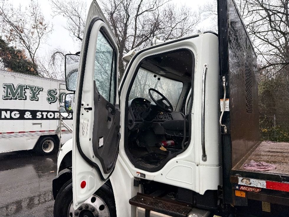 Flatbed Truck-Light and Medium Duty Trucks-Freightliner-2019-M2-Baltimore-MD-215,385\n\t\tmiles-$ 57,500 - Image 10