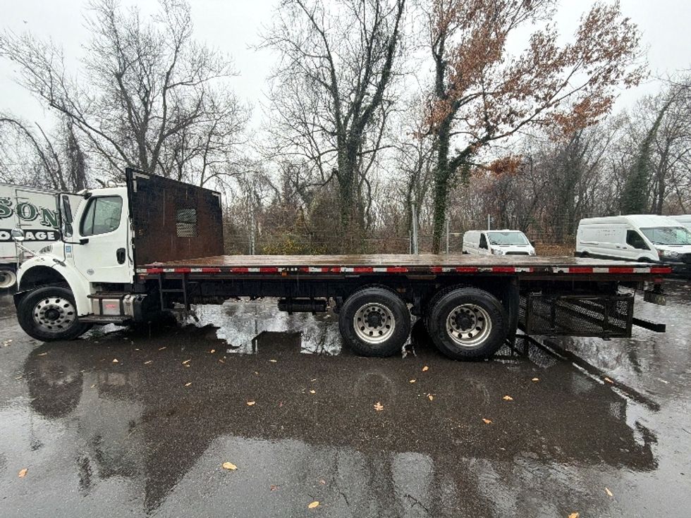 Flatbed Truck-Light and Medium Duty Trucks-Freightliner-2019-M2-Baltimore-MD-215,385\n\t\tmiles-$ 57,500 - Image 4