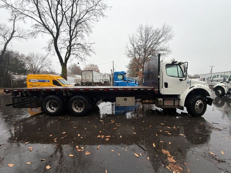 Flatbed Truck-Light and Medium Duty Trucks-Freightliner-2019-M2-Baltimore-MD-215,385\n\t\tmiles-$ 57,500 - Image 9