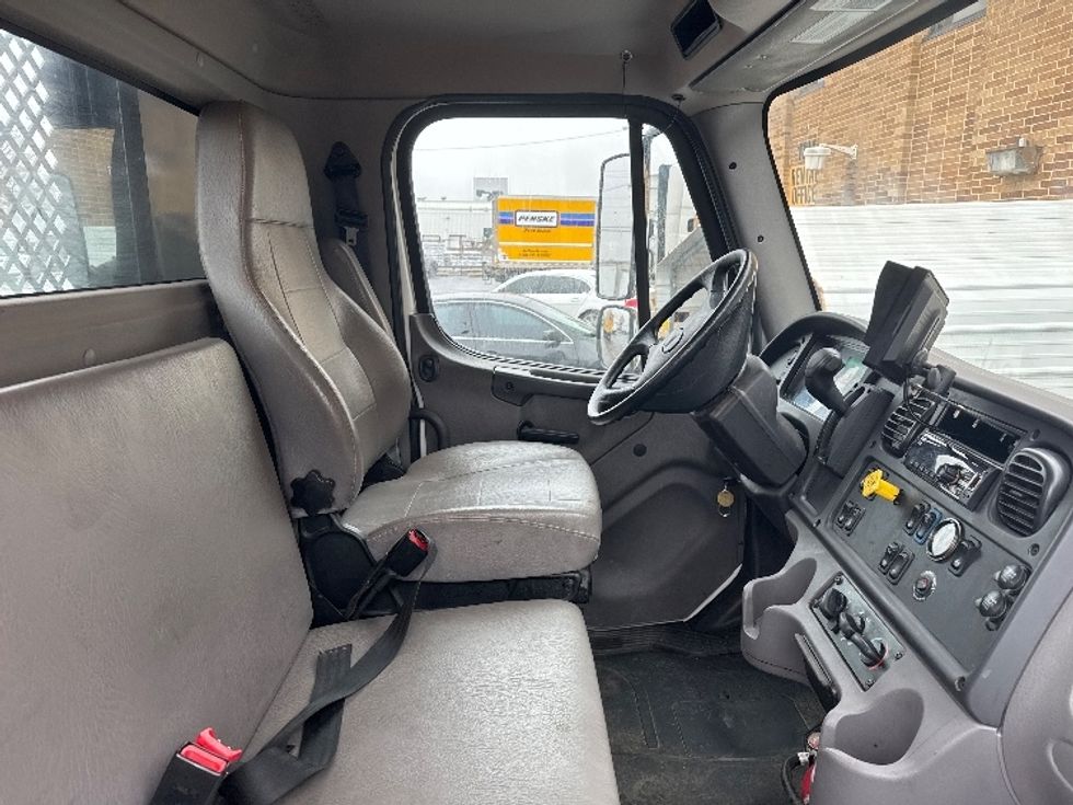 Flatbed Truck-Light and Medium Duty Trucks-Freightliner-2019-M2-Baltimore-MD-34,908\n\t\tmiles-$ 58,750 - Image 21