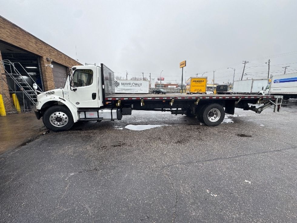 Flatbed Truck-Light and Medium Duty Trucks-Freightliner-2019-M2-Baltimore-MD-34,908\n\t\tmiles-$ 58,750 - Image 4