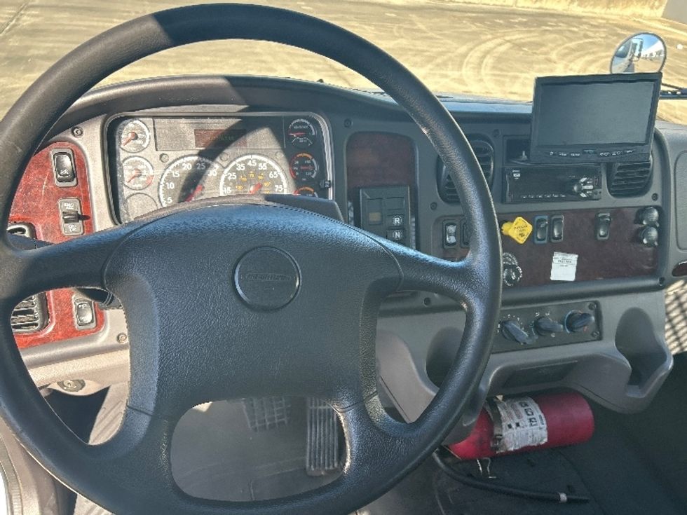 Flatbed Truck-Light and Medium Duty Trucks-Freightliner-2019-M2-Beaumont-TX-127,779\n\t\tmiles-$ 53,500 - Image 16