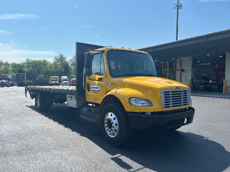 Flatbed Truck-Light and Medium Duty Trucks-Freightliner-2019-M2-Bensalem-PA-118,779\n\t\tmiles-$ 47,750 - Image 1