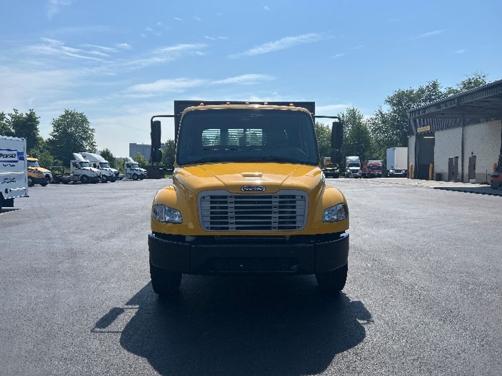 Flatbed Truck-Light and Medium Duty Trucks-Freightliner-2019-M2-Bensalem-PA-118,779\n\t\tmiles-$ 47,750 - Image 2