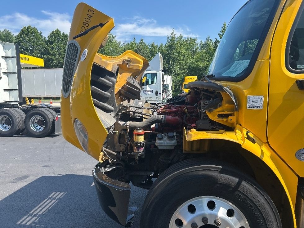 Flatbed Truck-Light and Medium Duty Trucks-Freightliner-2019-M2-Bensalem-PA-118,779\n\t\tmiles-$ 47,750 - Image 21