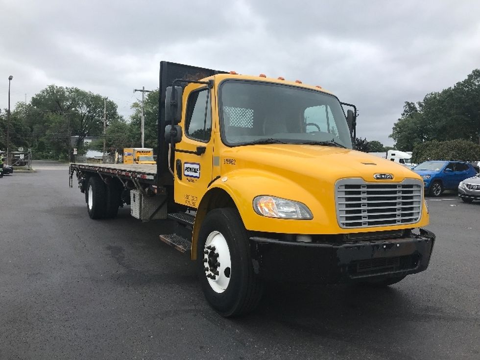 Flatbed Truck-Light and Medium Duty Trucks-Freightliner-2019-M2-Bensalem-PA-131,666\n\t\tmiles-$ 46,750 - Image 1