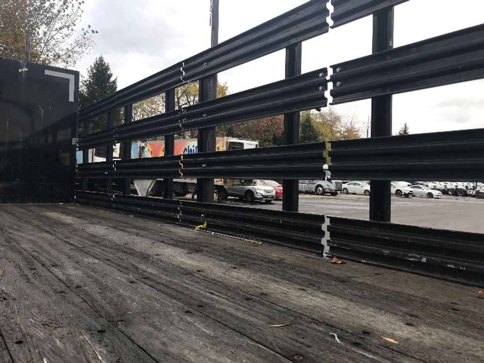 Flatbed Truck-Light and Medium Duty Trucks-Freightliner-2019-M2-Bensalem-PA-76,768\n\t\tmiles-$ 45,000 - Image 11