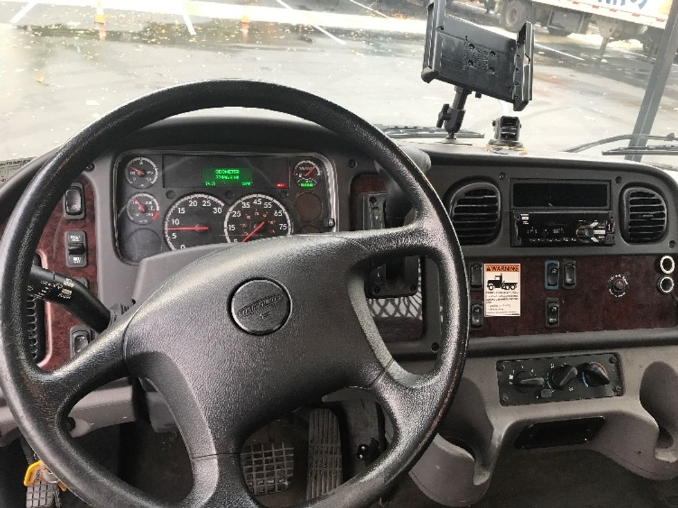 Flatbed Truck-Light and Medium Duty Trucks-Freightliner-2019-M2-Bensalem-PA-76,768\n\t\tmiles-$ 45,000 - Image 17