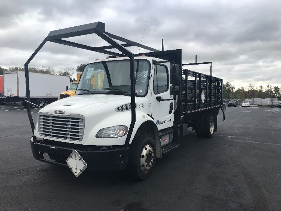 Flatbed Truck-Light and Medium Duty Trucks-Freightliner-2019-M2-Bensalem-PA-76,768\n\t\tmiles-$ 45,000 - Image 3