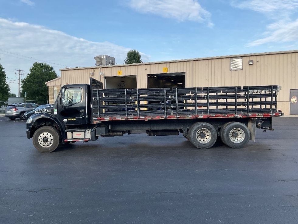 Flatbed Truck-Light and Medium Duty Trucks-Freightliner-2019-M2-Bethlehem-PA-170,943\n\t\tmiles-$ 66,750 - Image 4