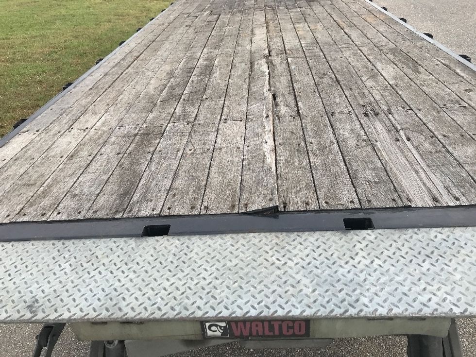 Flatbed Truck-Light and Medium Duty Trucks-Freightliner-2019-M2-Birmingham-AL-184,510\n\t\tmiles-$ 52,000 - Image 10