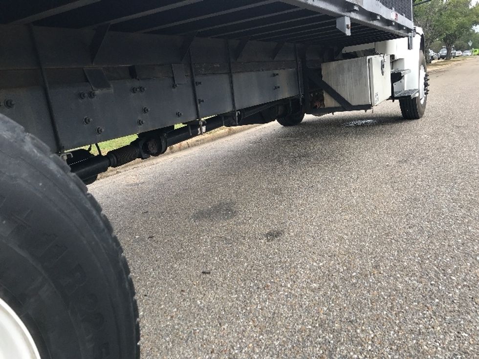 Flatbed Truck-Light and Medium Duty Trucks-Freightliner-2019-M2-Birmingham-AL-184,510\n\t\tmiles-$ 52,000 - Image 14