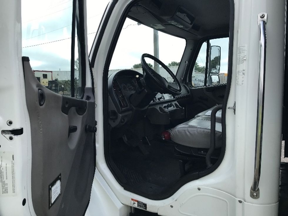 Flatbed Truck-Light and Medium Duty Trucks-Freightliner-2019-M2-Birmingham-AL-184,510\n\t\tmiles-$ 52,000 - Image 16