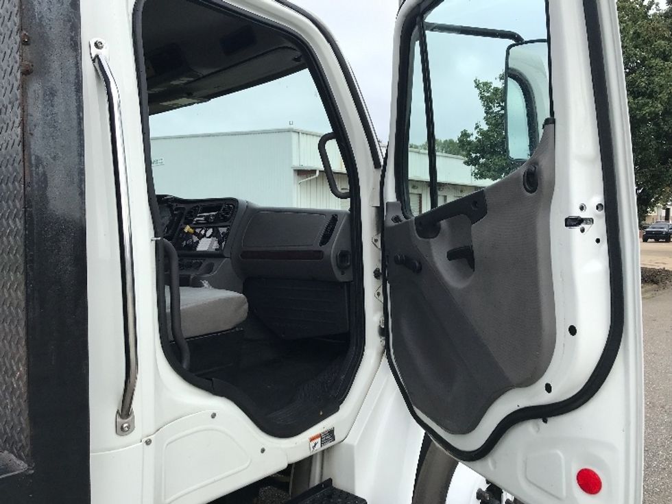 Flatbed Truck-Light and Medium Duty Trucks-Freightliner-2019-M2-Birmingham-AL-184,510\n\t\tmiles-$ 52,000 - Image 19