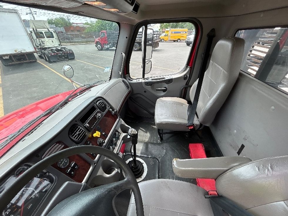 Flatbed Truck-Light and Medium Duty Trucks-Freightliner-2019-M2-Braintree-MA-240,404\n\t\tmiles-$ 62,000 - Image 19