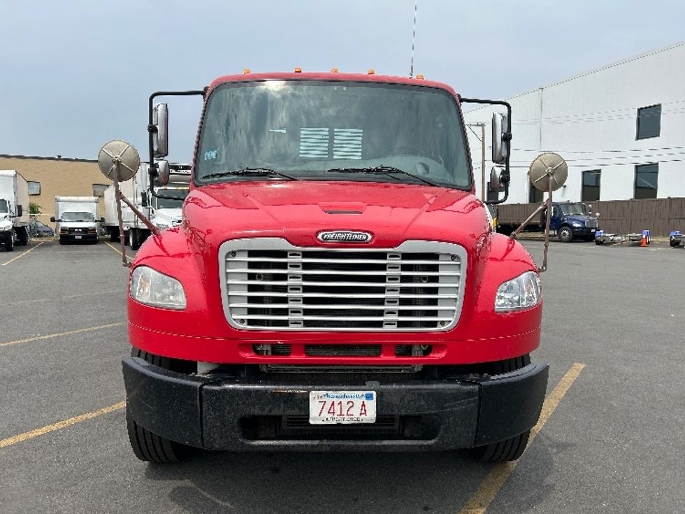 Flatbed Truck-Light and Medium Duty Trucks-Freightliner-2019-M2-Braintree-MA-240,404\n\t\tmiles-$ 62,000 - Image 2