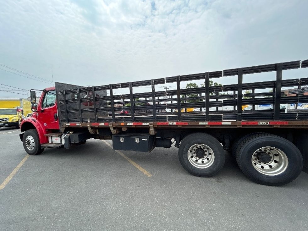 Flatbed Truck-Light and Medium Duty Trucks-Freightliner-2019-M2-Braintree-MA-240,404\n\t\tmiles-$ 62,000 - Image 25