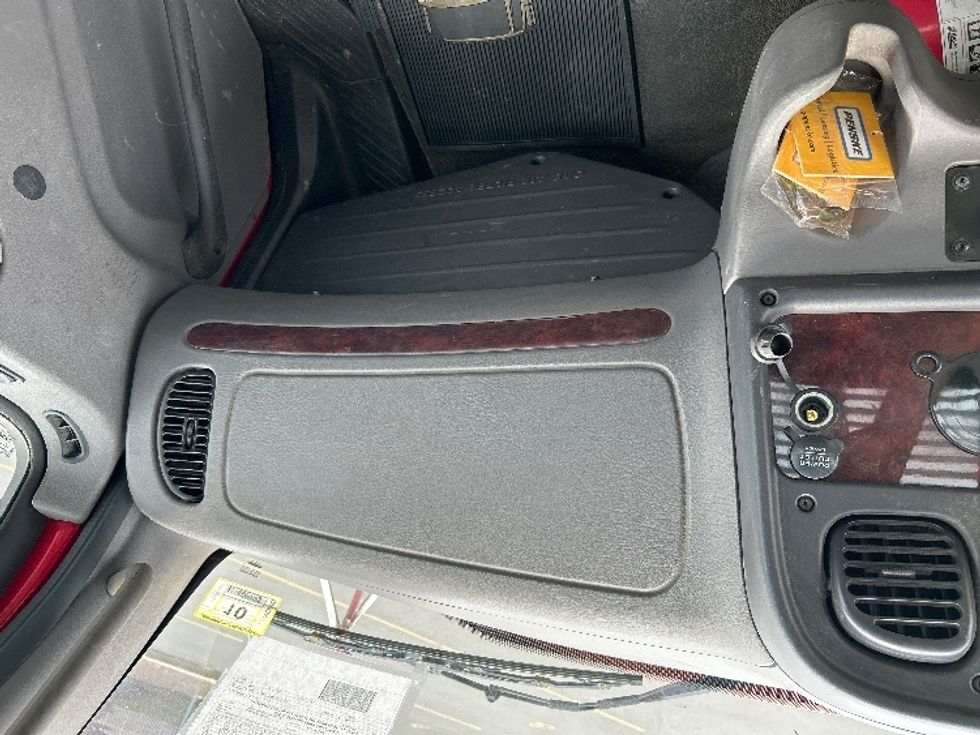 Flatbed Truck-Light and Medium Duty Trucks-Freightliner-2019-M2-Braintree-MA-242,946\n\t\tmiles-$ 56,750 - Image 21