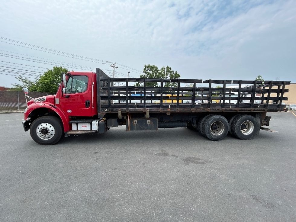 Flatbed Truck-Light and Medium Duty Trucks-Freightliner-2019-M2-Braintree-MA-242,946\n\t\tmiles-$ 56,750 - Image 4