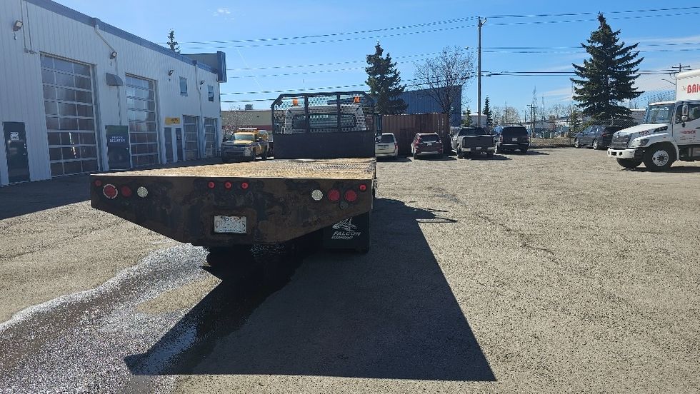 Flatbed Truck-Light and Medium Duty Trucks-Freightliner-2019-M2-Calgary-AB-188,732\n\t\tkm-$ 67,250 - Image 5