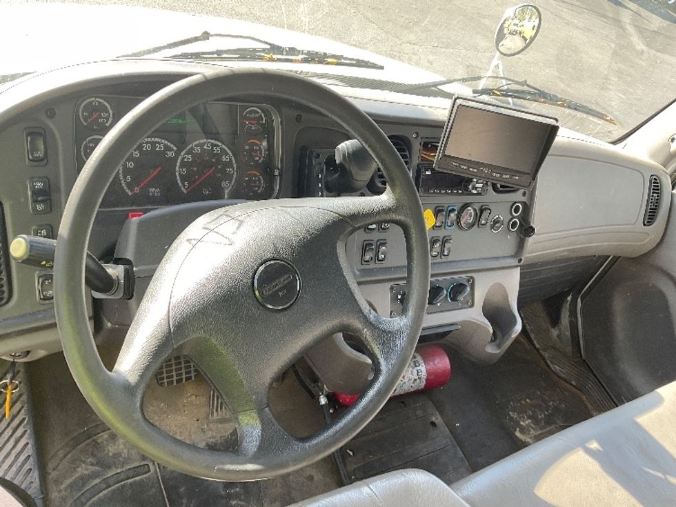 Flatbed Truck-Light and Medium Duty Trucks-Freightliner-2019-M2-Capitol Heights-MD-118,905\n\t\tmiles-$ 48,750 - Image 17