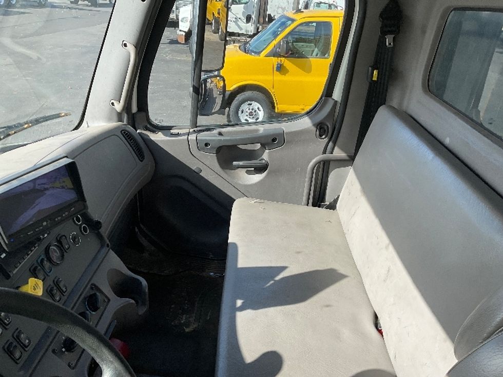 Flatbed Truck-Light and Medium Duty Trucks-Freightliner-2019-M2-Capitol Heights-MD-118,905\n\t\tmiles-$ 48,750 - Image 19