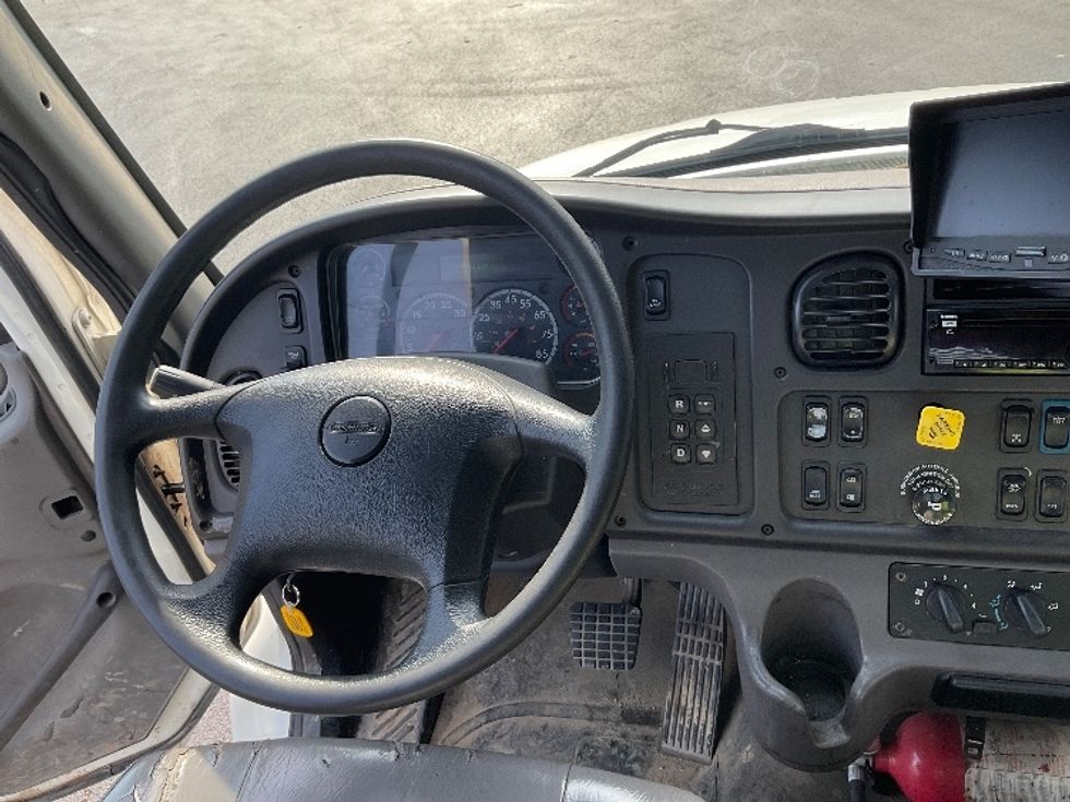 Flatbed Truck-Light and Medium Duty Trucks-Freightliner-2019-M2-Capitol Heights-MD-127,518\n\t\tmiles-$ 71,500 - Image 13