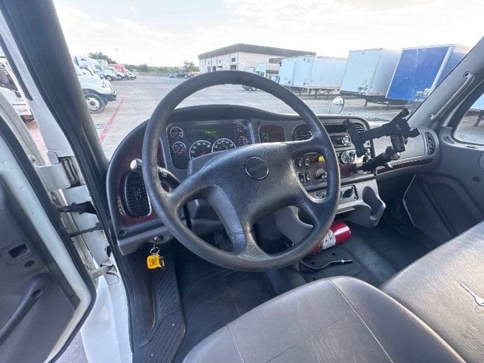 Flatbed Truck-Light and Medium Duty Trucks-Freightliner-2019-M2-Carrollton-TX-372,839\n\t\tmiles-$ 31,250 - Image 17