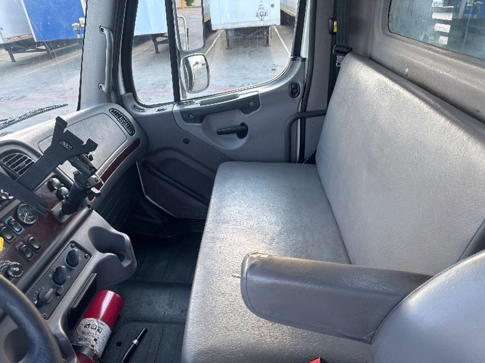 Flatbed Truck-Light and Medium Duty Trucks-Freightliner-2019-M2-Carrollton-TX-372,839\n\t\tmiles-$ 31,250 - Image 19