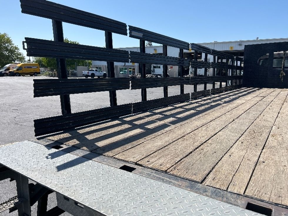 Flatbed Truck-Light and Medium Duty Trucks-Freightliner-2019-M2-Ceres-CA-168,232\n\t\tmiles-$ 54,500 - Image 11