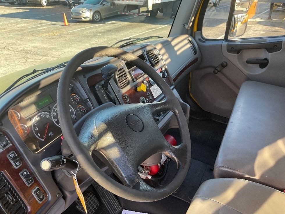 Flatbed Truck-Light and Medium Duty Trucks-Freightliner-2019-M2-Chattanooga-TN-118,872\n\t\tmiles-$ 51,250 - Image 16