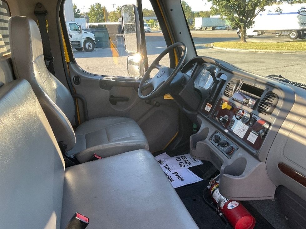 Flatbed Truck-Light and Medium Duty Trucks-Freightliner-2019-M2-Chattanooga-TN-118,872\n\t\tmiles-$ 51,250 - Image 21