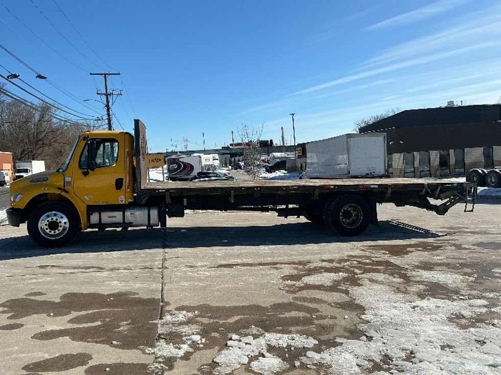 Flatbed Truck-Light and Medium Duty Trucks-Freightliner-2019-M2-Chicopee-MA-137,956\n\t\tmiles-$ 44,750 - Image 4