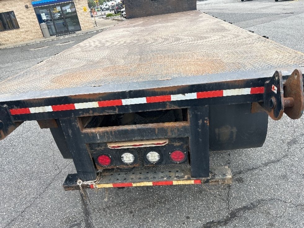 Flatbed Truck-Light and Medium Duty Trucks-Freightliner-2019-M2-Chicopee-MA-197,201\n\t\tmiles-$ 62,000 - Image 10