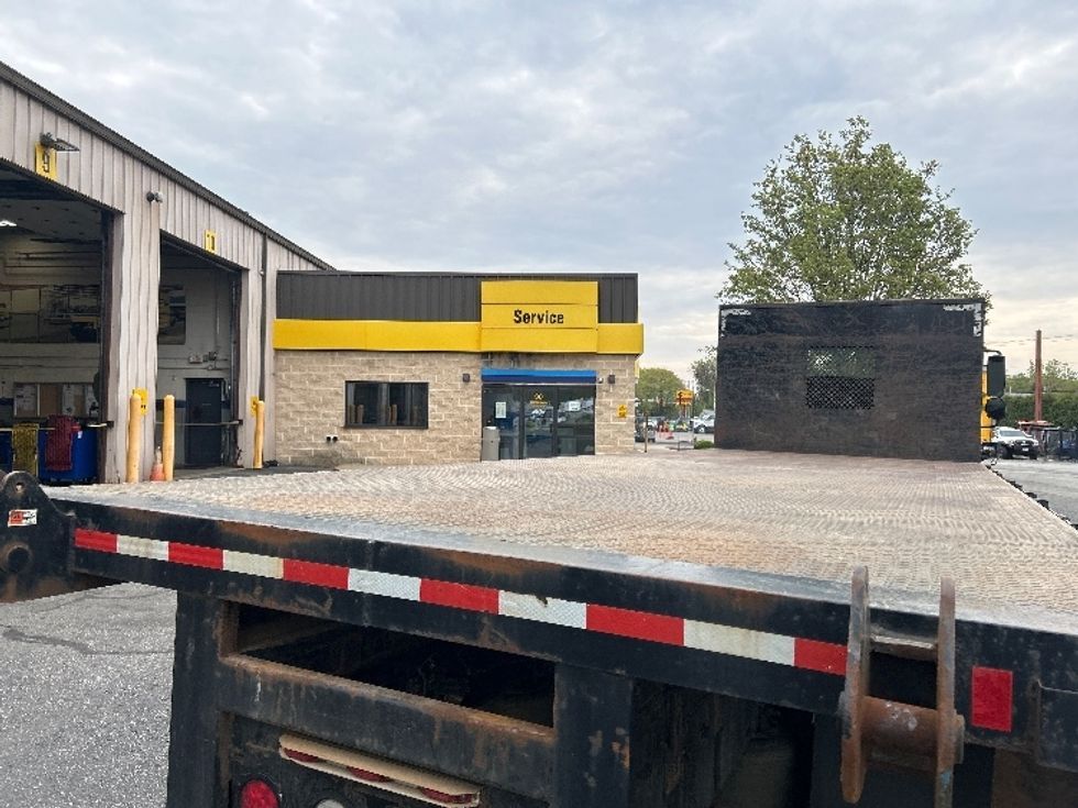 Flatbed Truck-Light and Medium Duty Trucks-Freightliner-2019-M2-Chicopee-MA-197,201\n\t\tmiles-$ 62,000 - Image 11