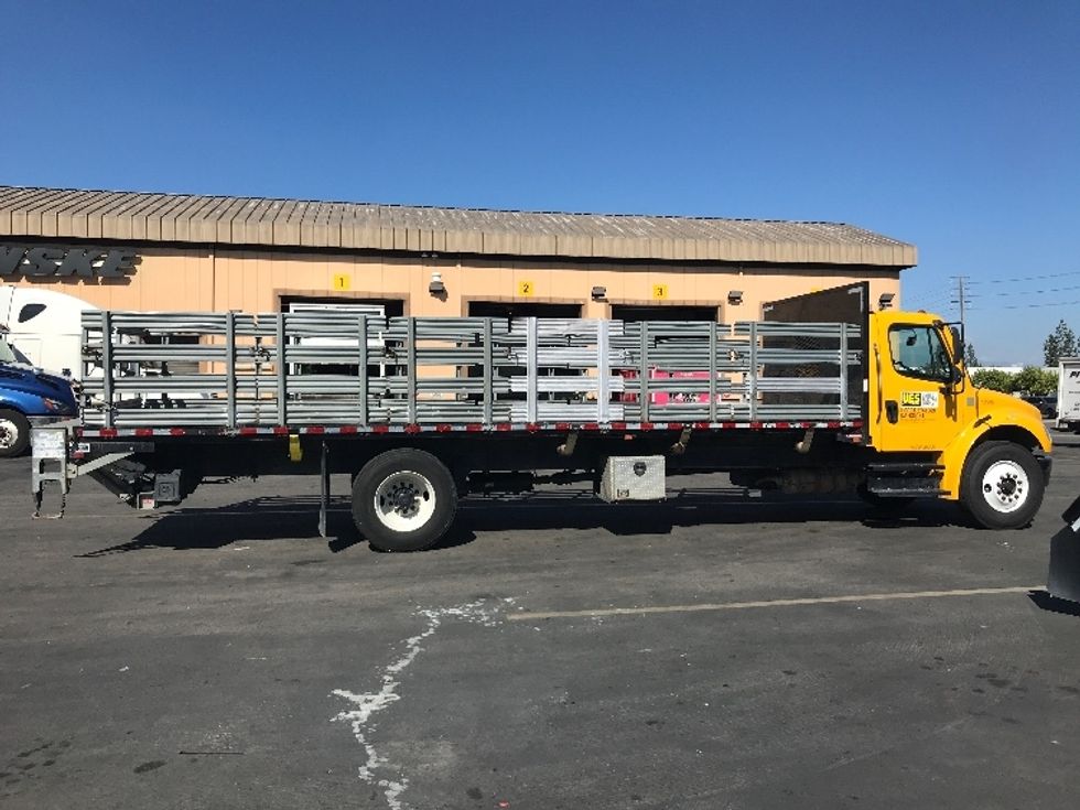 Flatbed Truck-Light and Medium Duty Trucks-Freightliner-2019-M2-Chino-CA-129,711\n\t\tmiles-$ 49,750 - Image 15
