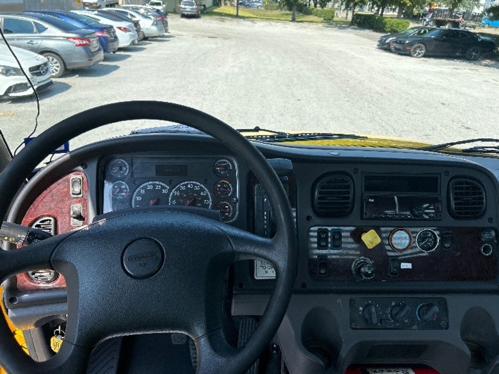 Flatbed Truck-Light and Medium Duty Trucks-Freightliner-2019-M2-Chino-CA-129,711\n\t\tmiles-$ 49,750 - Image 18