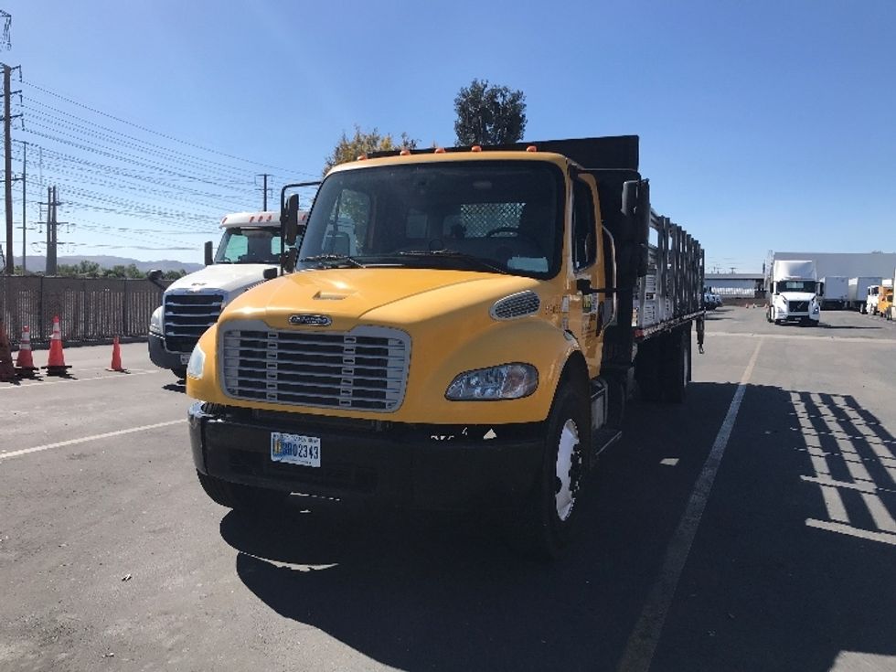 Flatbed Truck-Light and Medium Duty Trucks-Freightliner-2019-M2-Chino-CA-129,711\n\t\tmiles-$ 49,750 - Image 3