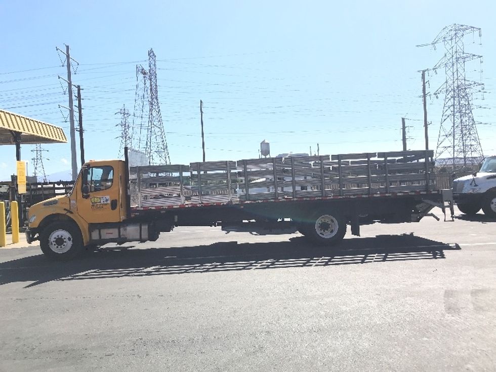 Flatbed Truck-Light and Medium Duty Trucks-Freightliner-2019-M2-Chino-CA-129,711\n\t\tmiles-$ 49,750 - Image 4