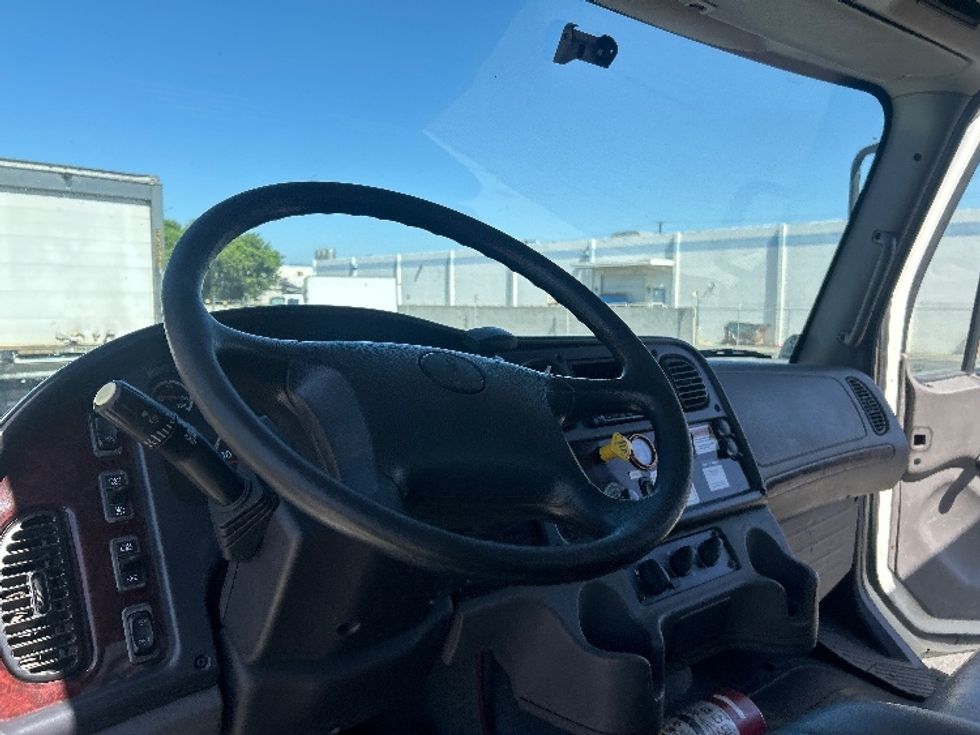 Flatbed Truck-Light and Medium Duty Trucks-Freightliner-2019-M2-Chino-CA-159,858\n\t\tmiles-$ 56,250 - Image 16