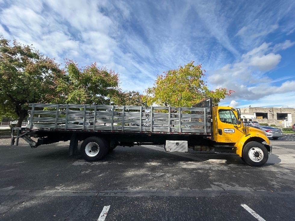 Flatbed Truck-Light and Medium Duty Trucks-Freightliner-2019-M2-City Of Industry-CA-125,229\n\t\tmiles-$ 51,500 - Image 10