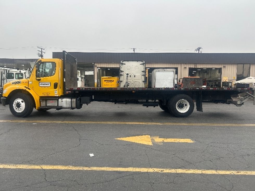 Flatbed Truck-Light and Medium Duty Trucks-Freightliner-2019-M2-City Of Industry-CA-145,703\n\t\tmiles-$ 48,750 - Image 4