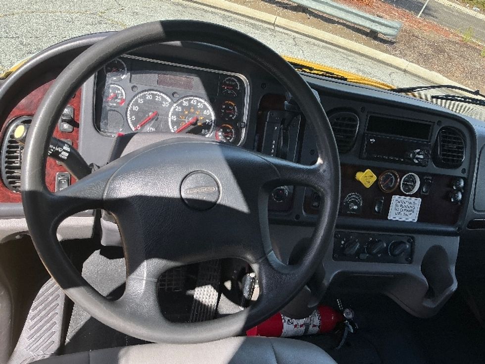 Flatbed Truck-Light and Medium Duty Trucks-Freightliner-2019-M2-City Of Industry-CA-95,294\n\t\tmiles-$ 52,000 - Image 18