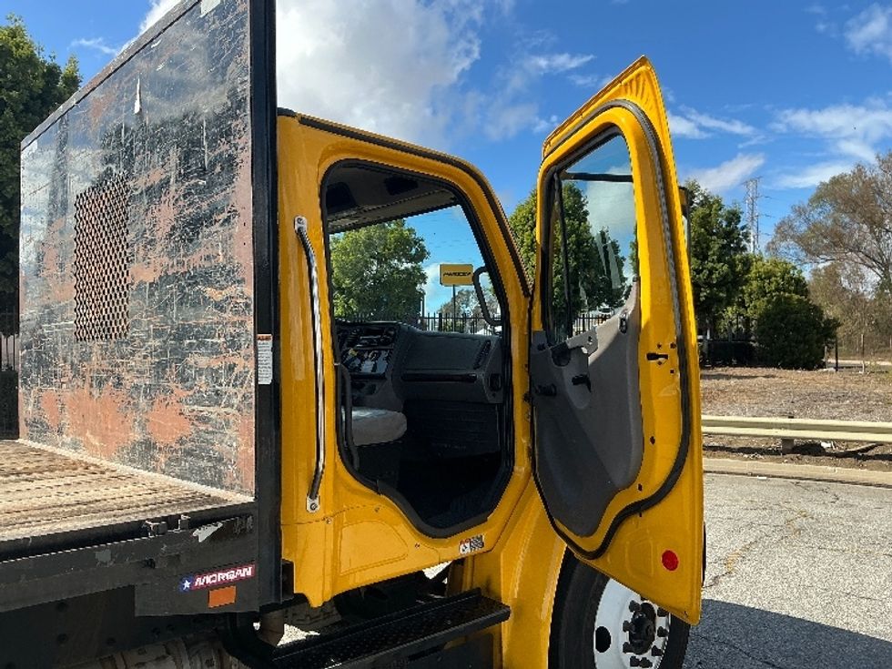 Flatbed Truck-Light and Medium Duty Trucks-Freightliner-2019-M2-City Of Industry-CA-95,294\n\t\tmiles-$ 52,000 - Image 20