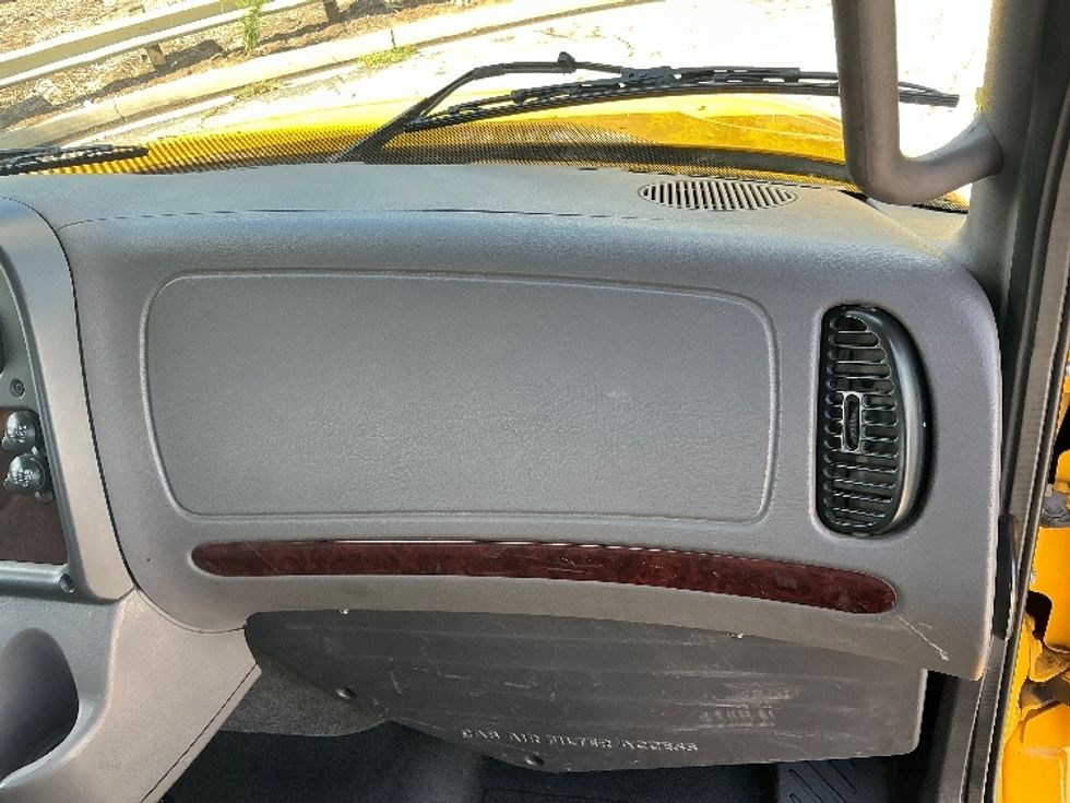 Flatbed Truck-Light and Medium Duty Trucks-Freightliner-2019-M2-City Of Industry-CA-95,294\n\t\tmiles-$ 52,000 - Image 21