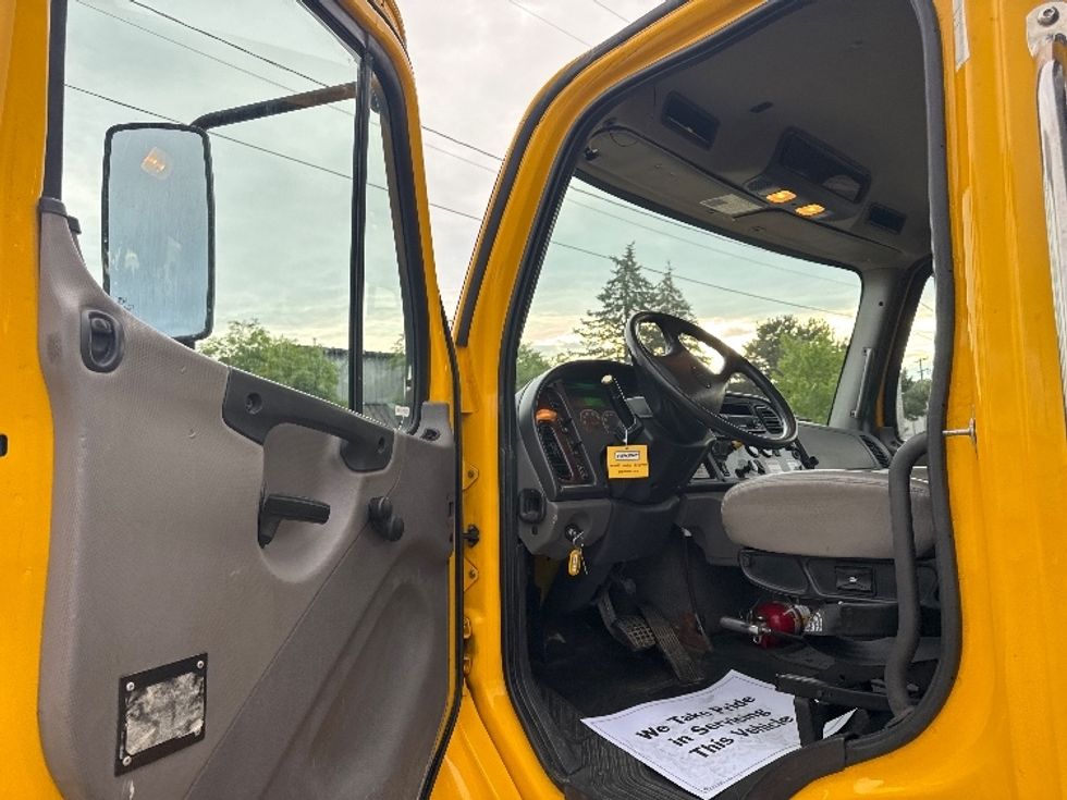 Flatbed Truck-Light and Medium Duty Trucks-Freightliner-2019-M2-Comstock Park-MI-130,870\n\t\tmiles-$ 52,250 - Image 12