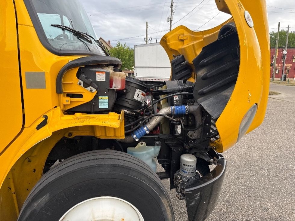 Flatbed Truck-Light and Medium Duty Trucks-Freightliner-2019-M2-Comstock Park-MI-130,870\n\t\tmiles-$ 52,250 - Image 19