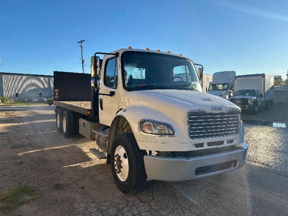 Flatbed Truck-Light and Medium Duty Trucks-Freightliner-2019-M2-Comstock Park-MI-217,384\n\t\tmiles-$ 34,500 - Image 1